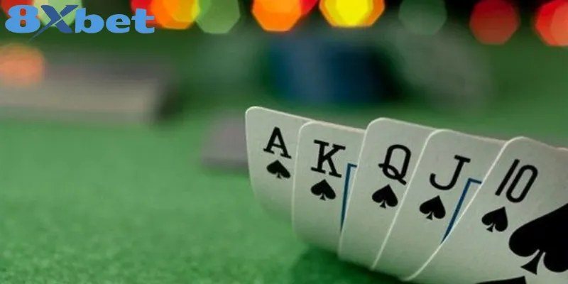 Bộ bài thùng phá sảnh minh họa chuyên mục casino và game bài của ban biên tập